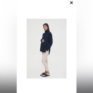 Barely worn maternity turtleneck jumper by Legoe Heritage size 0 (small)